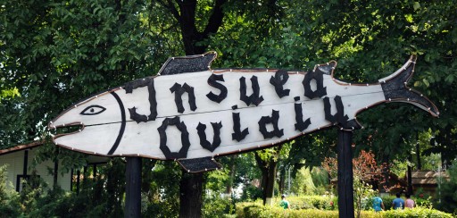 Luminoso de bienvenida a la Isla Ovidiu, (Rumanía), 2011